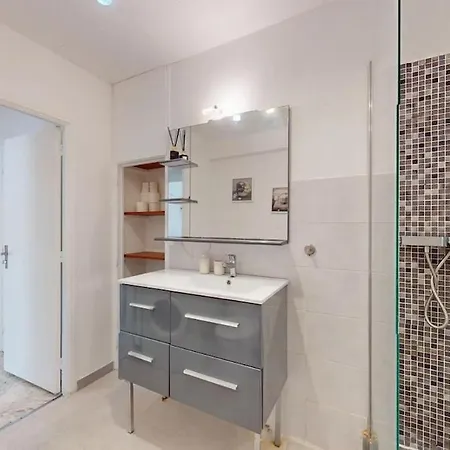 Cosy Near Beaches Apartment Nizza